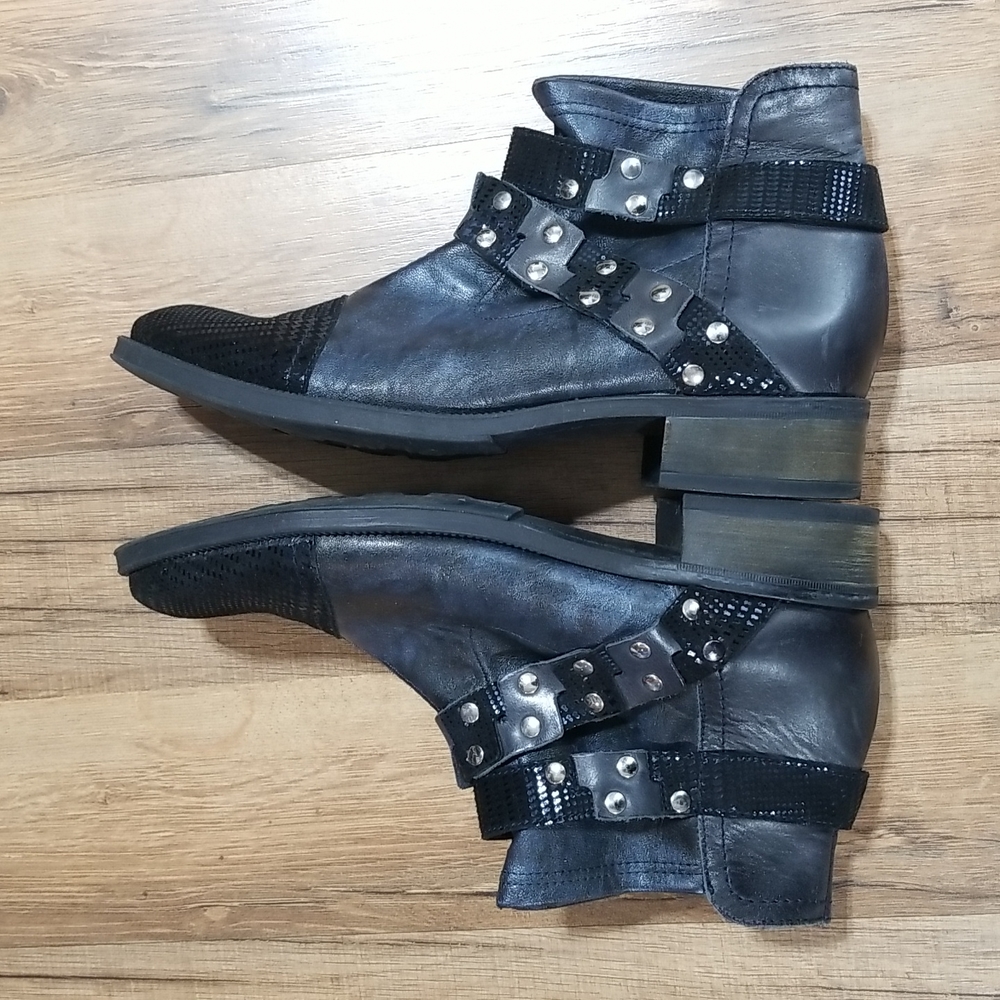 FRANCE MODE On Trend Blue Gray Black Mixed Media Booties with Straps - Picture 10 of 15